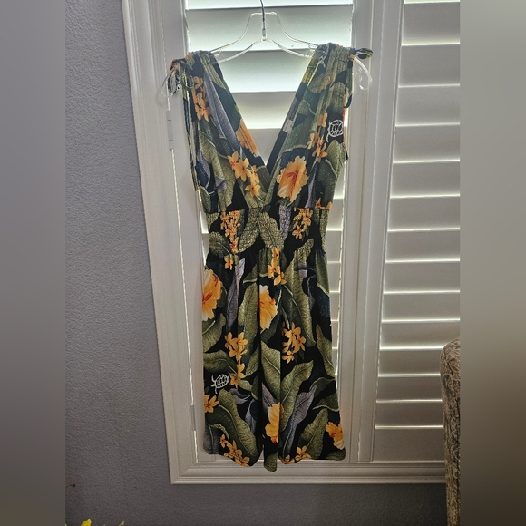 S&S Aloha Dress Size L - Picture 2 of 16